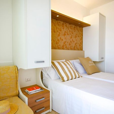 Eurhotel Rimini Exterior photo