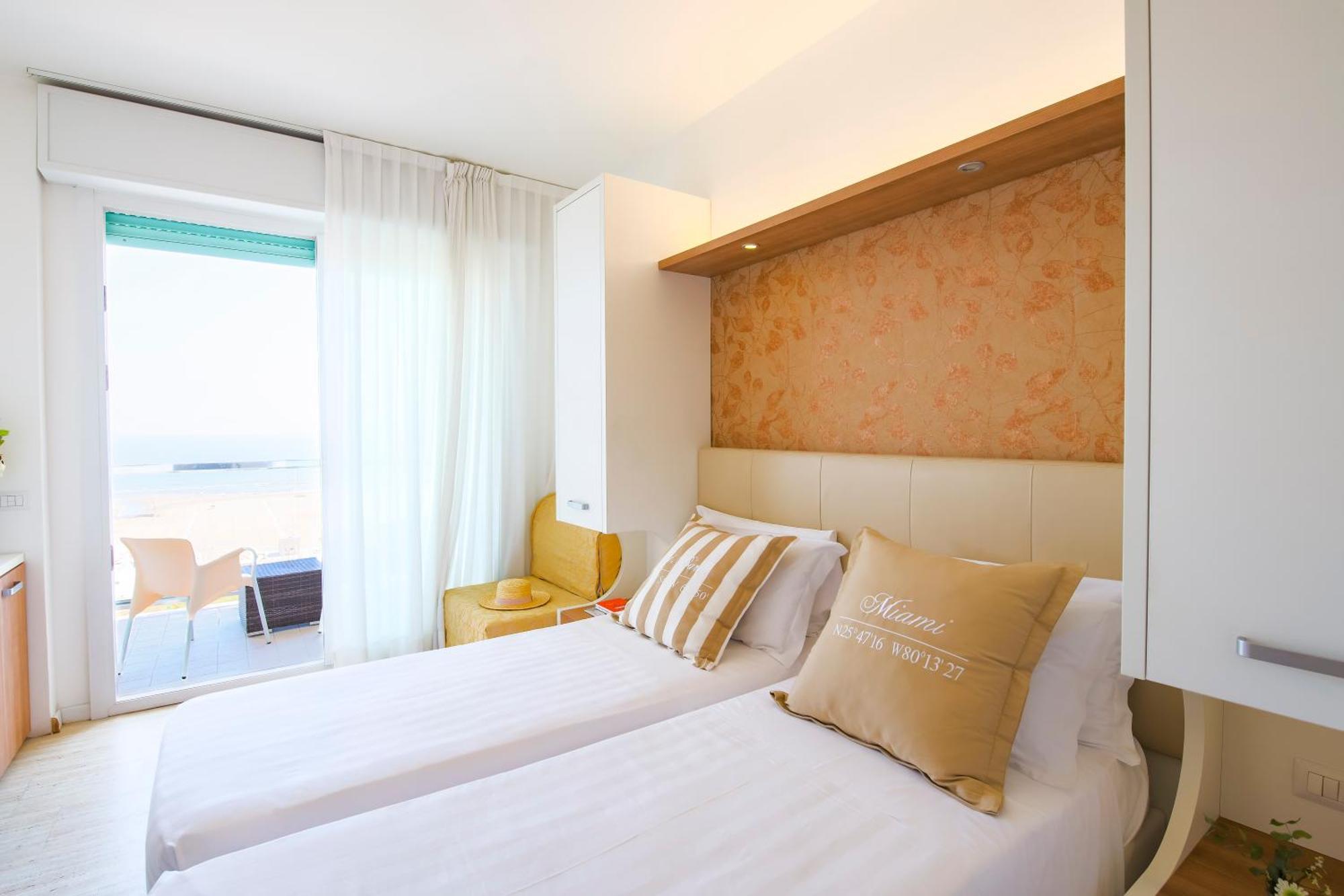 Eurhotel Rimini Exterior photo