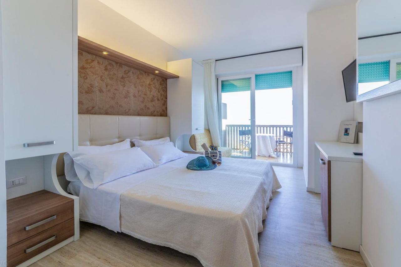 Eurhotel Rimini Exterior photo